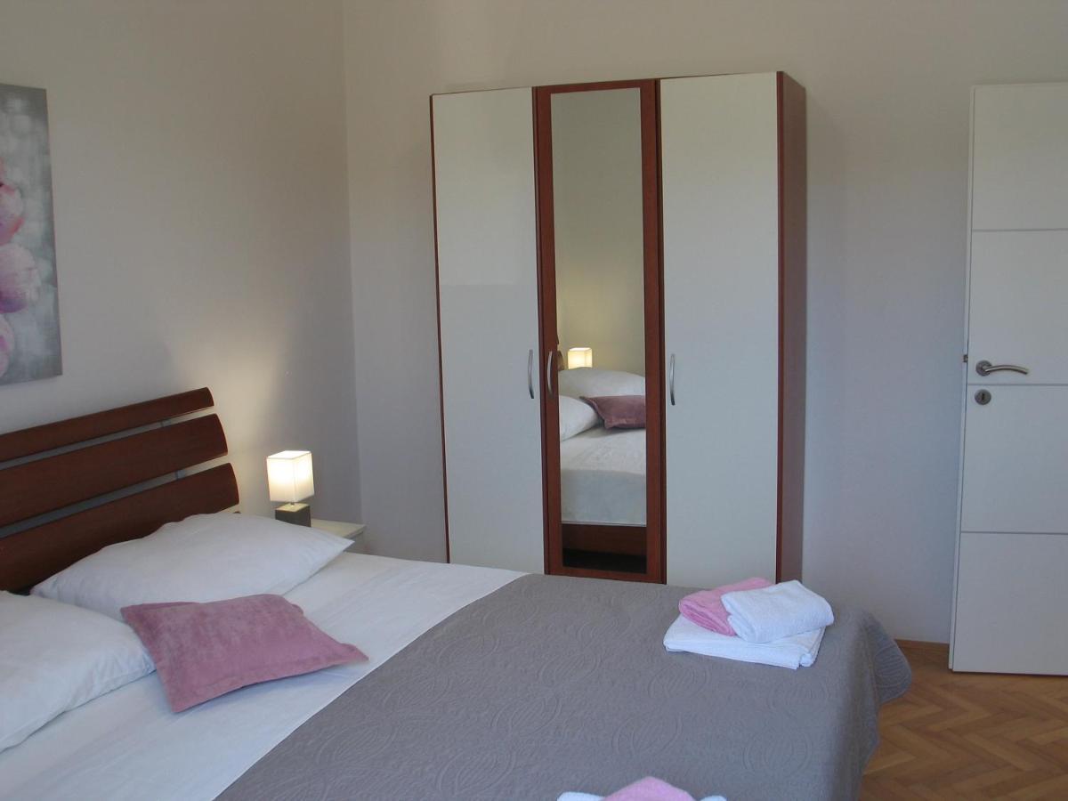 Apartmani Kunteja パグ エクステリア 写真