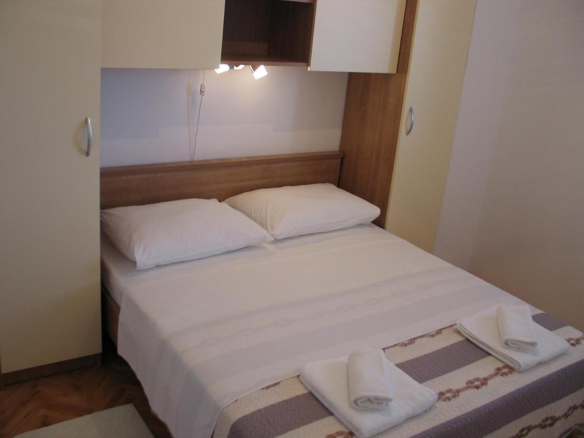 Apartmani Kunteja パグ エクステリア 写真
