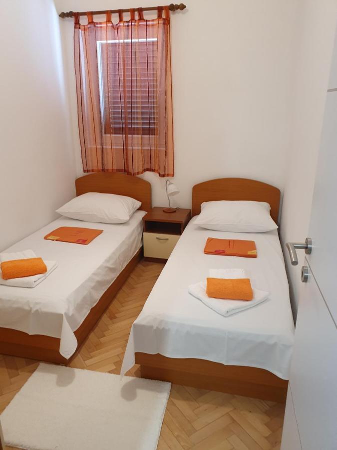 Apartmani Kunteja パグ エクステリア 写真